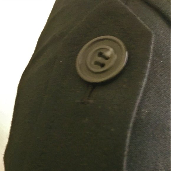 Liz - Picture 4 of 4